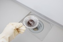 ドロドロの排水口に触りたくない!排水溝に汚れが溜まってしまう