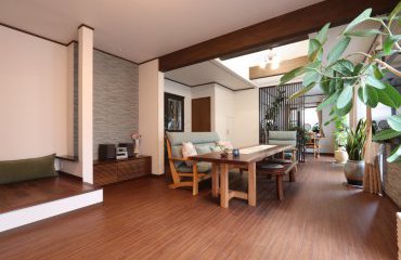 築 25 年の分譲住宅のリビングを部分リノベーション