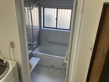 お孫さんと入れる安全な浴室（西条市）