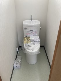 お手入れラクラク 洋式トイレ（新居浜市）