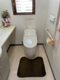 トイレ取替／田原市浦町
