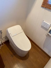 トイレ3か所取替／田原市田原町