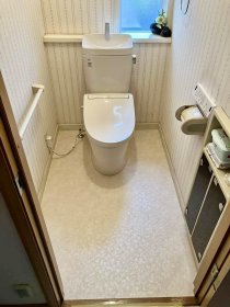 リクシルの快適トイレへ　日野市F様邸