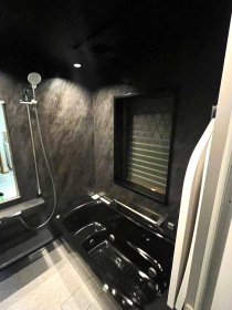 黒で魅せる、シックでかっこいいTOTOシンラ　八王子市K様邸