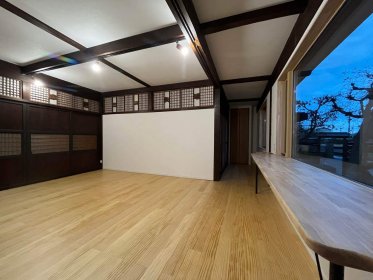 【上里町　寝室リフォーム】程よいレトロ感のある寝室。