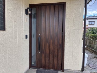 【本庄市　玄関交換リフォーム】素敵な玄関ドアに感激！