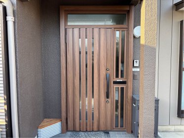 【藤岡市　玄関リフォーム】理想のデザインで叶える、安心の玄関