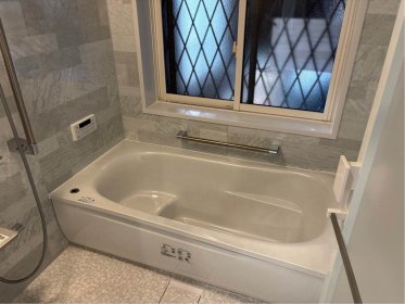 【深谷市　浴室リフォーム】4面同色の壁にして良かったです！