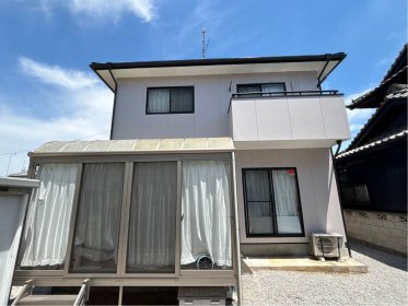 【本庄市　外壁塗装リフォーム】屋根板金重ねばり安心です。