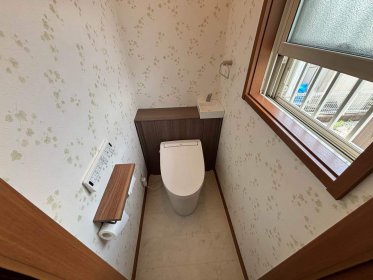 【本庄市　トイレリフォーム】憧れのキャビネット付きトイレ！
