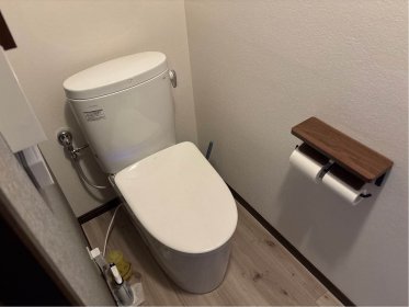 【本庄市　トイレリフォーム】シックに一新！すっきり快適トイレ
