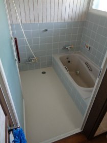 「寒い浴室を暖かく」関市の浴室リフォーム