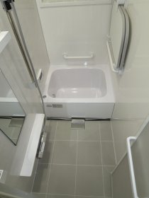 「気密性を高めて暖かく」関市の浴室リフォーム