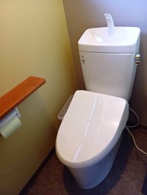 LIXIL　アメージュトイレ　2台交換工事