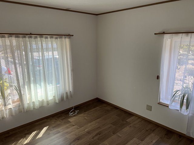 明るい部屋に！洋室の断熱＆内装リフォーム|岩手県盛岡市