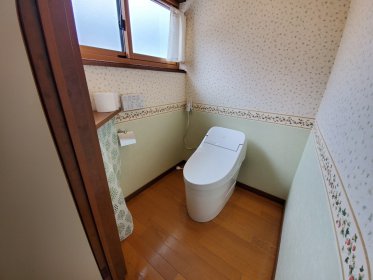 スッキリした空間に！1・2階のトイレリフォーム|岩手県盛岡市