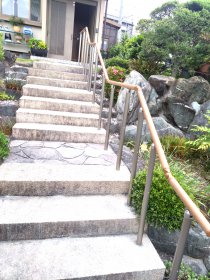 初盆の準備はお済ですか？玄関アプローチ手摺取付｜浜松市浜名区