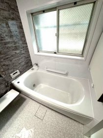 お湯が冷めにくい！断熱浴槽で浴室リフォーム｜浜松市浜名区