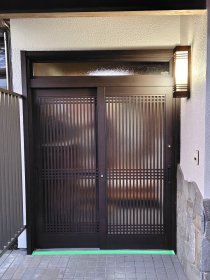 1日できれいな玄関に！玄関引戸リフォーム｜浜松市浜名区