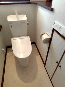 床も貼替えて清潔に！トイレリフォーム｜浜松市浜名区