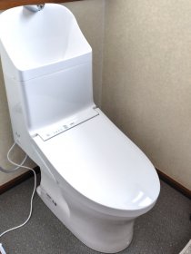 困った水漏れを解消！トイレ交換｜浜松市浜名区