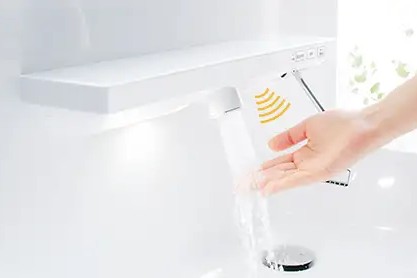 手に触れず清潔“タッチレス水栓”