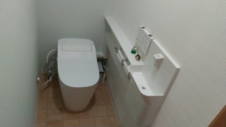 渋谷区　トイレ工事　アラウーノS160+カウンター連動手洗い