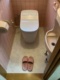 佐世保市 トイレ取替・床CF工事
