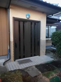 茨城県下妻市　玄関引戸交換工事